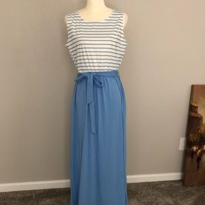 Modest maxi Dress.